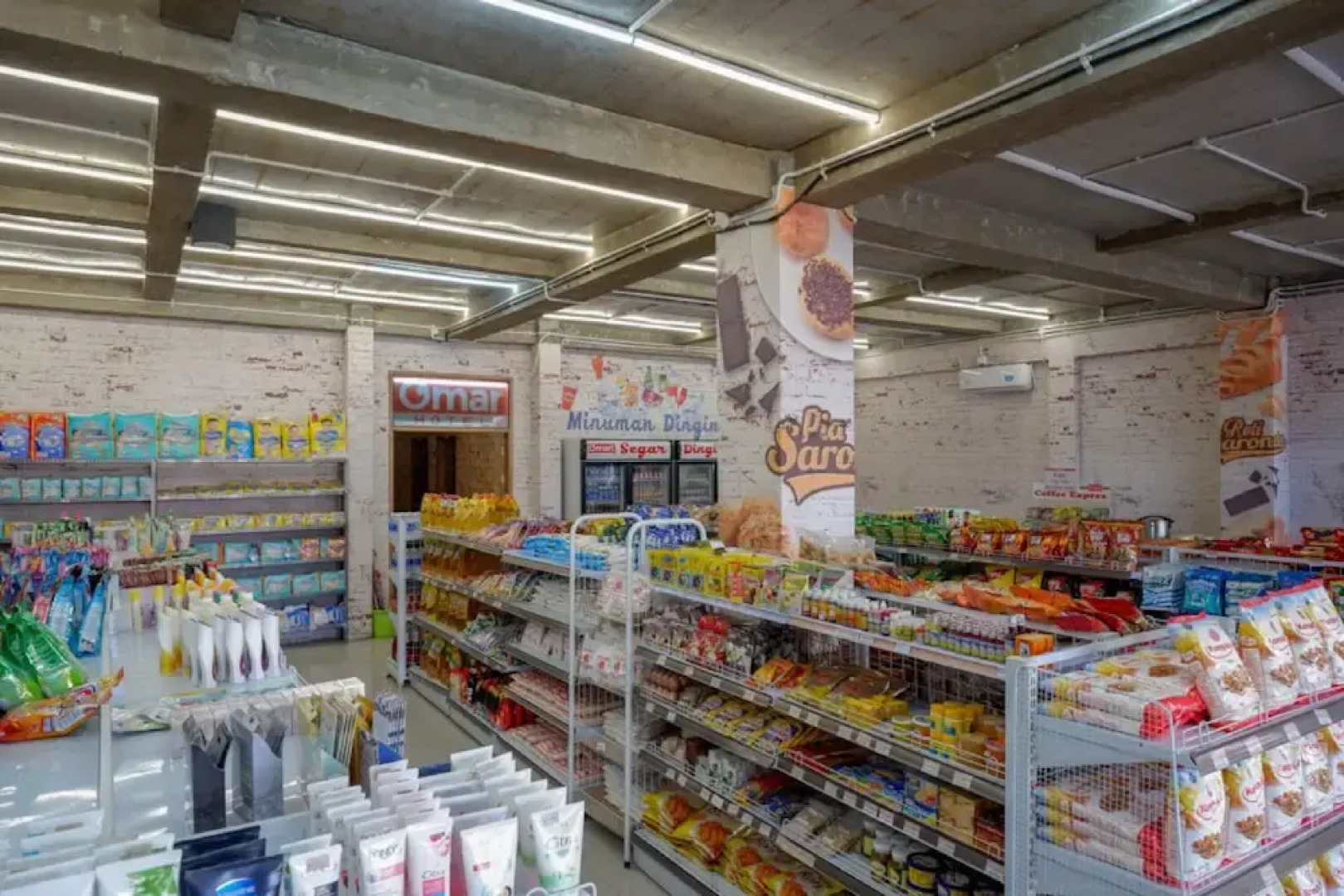 Omar Hotel by Reddoorz