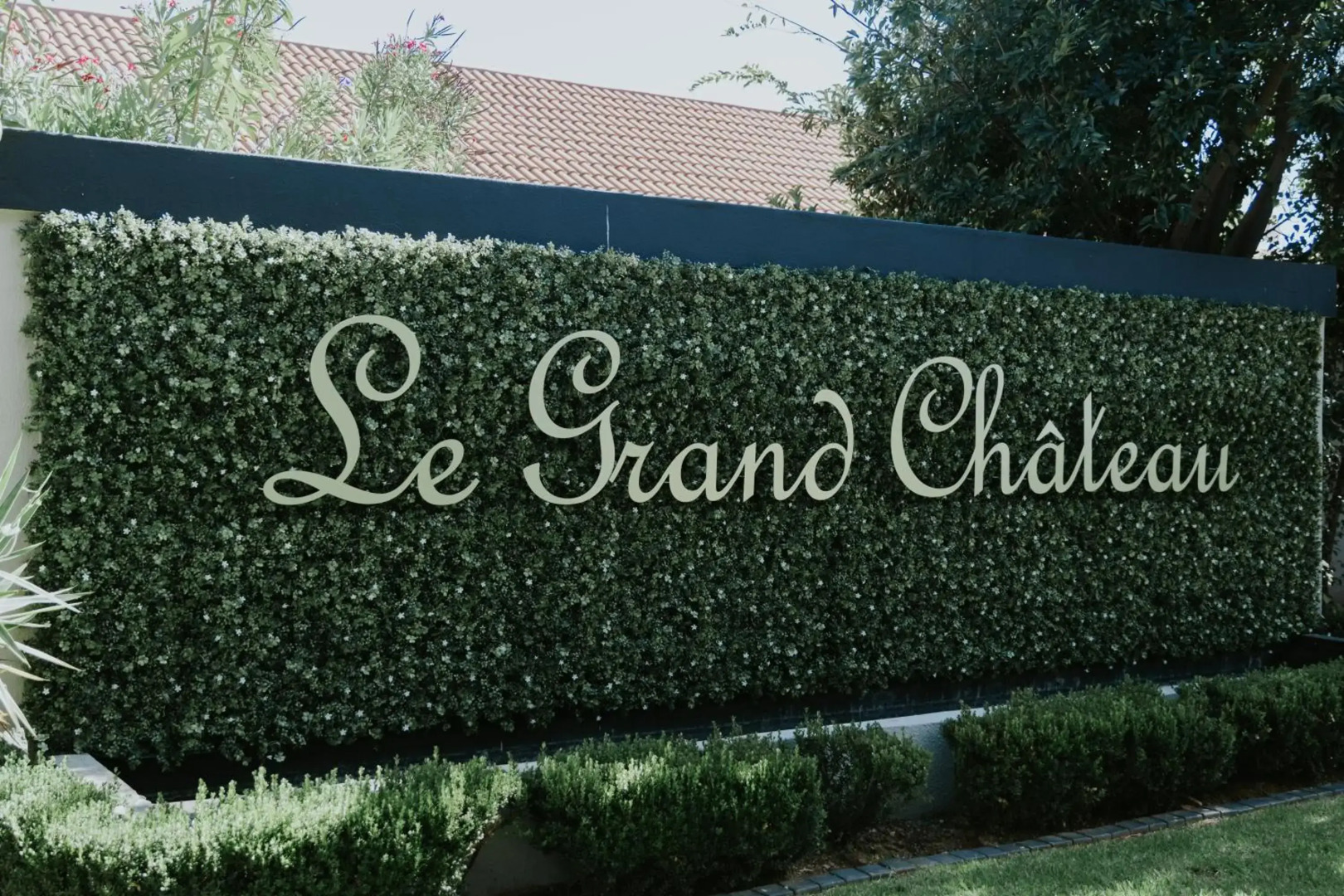 Le Grand Chateau Hotel