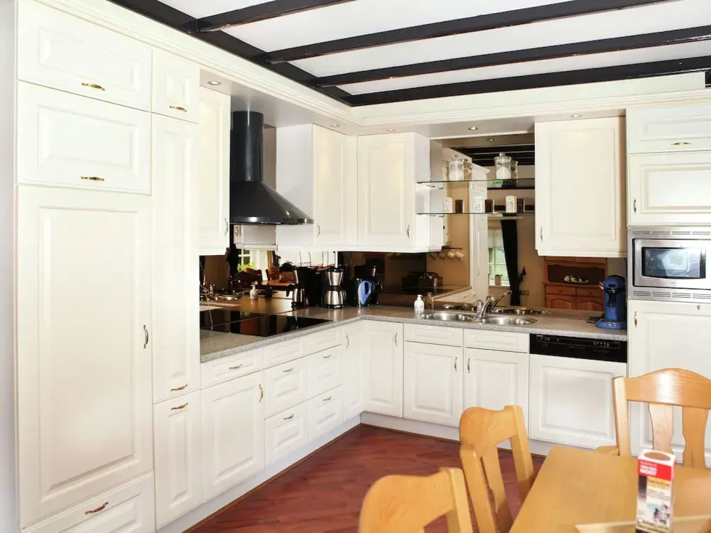 Modern Farmhouse Near Forest in Dalfsen