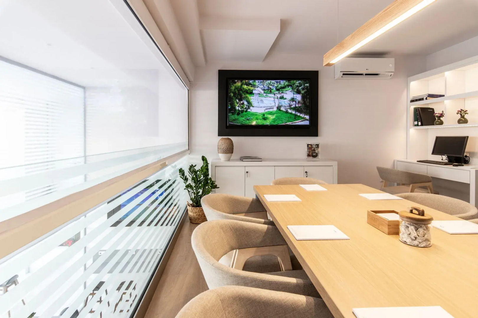 Gallery Suites & Residences, Piraeus