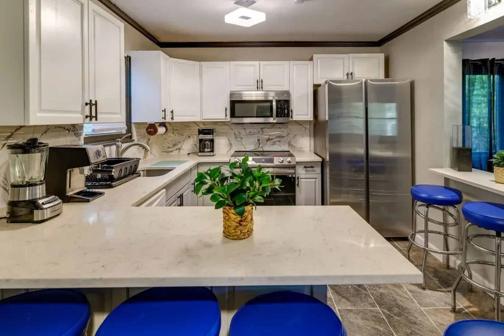 Pet-friendly Tobyhanna Retreat w/ Deck & Playset!