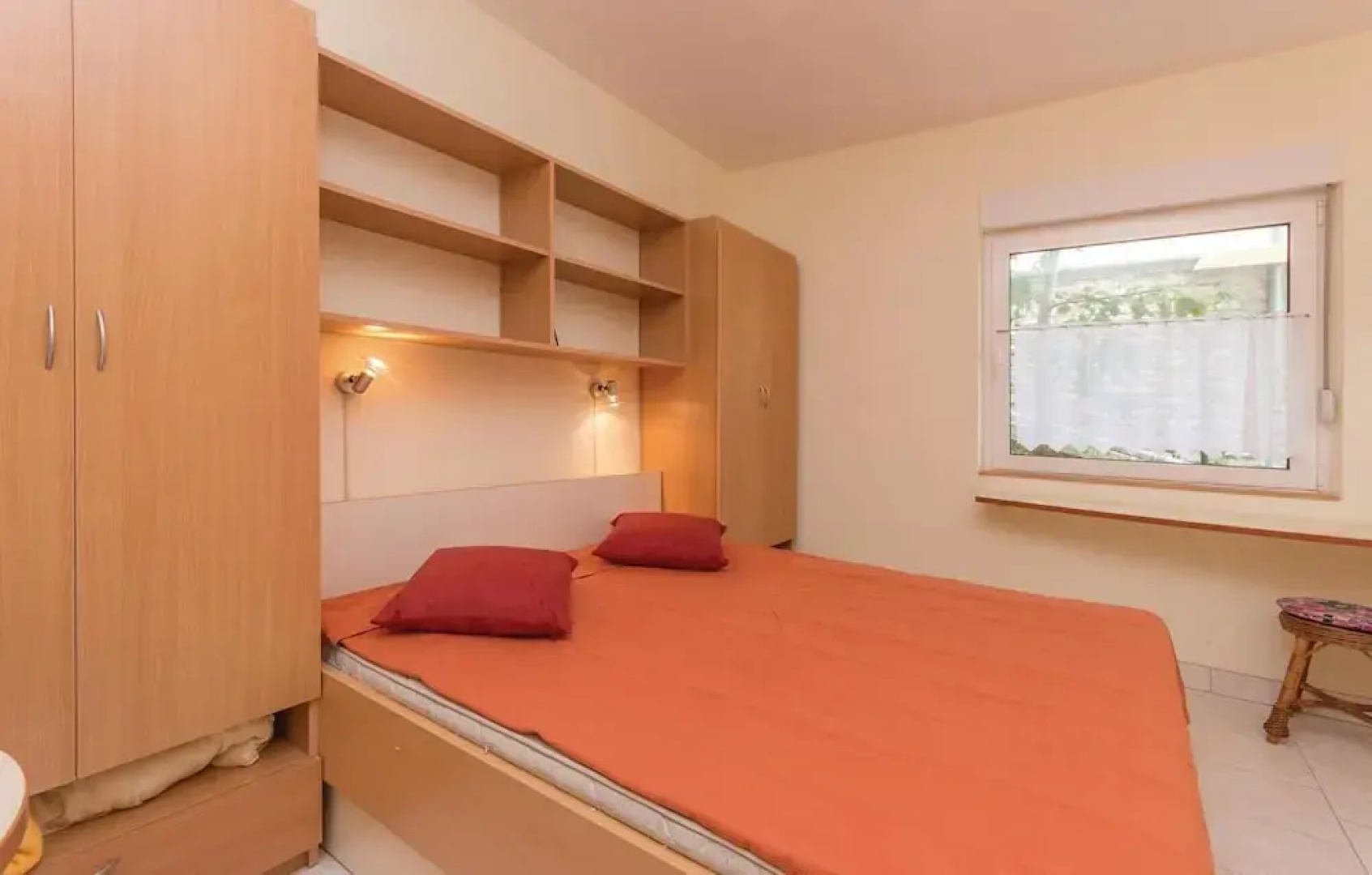Beautiful Home in Donji Karin With Wifi and 2 Bedrooms