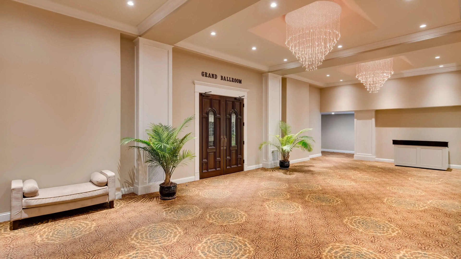 Best Western Plus Longbranch Hotel & Convention Center