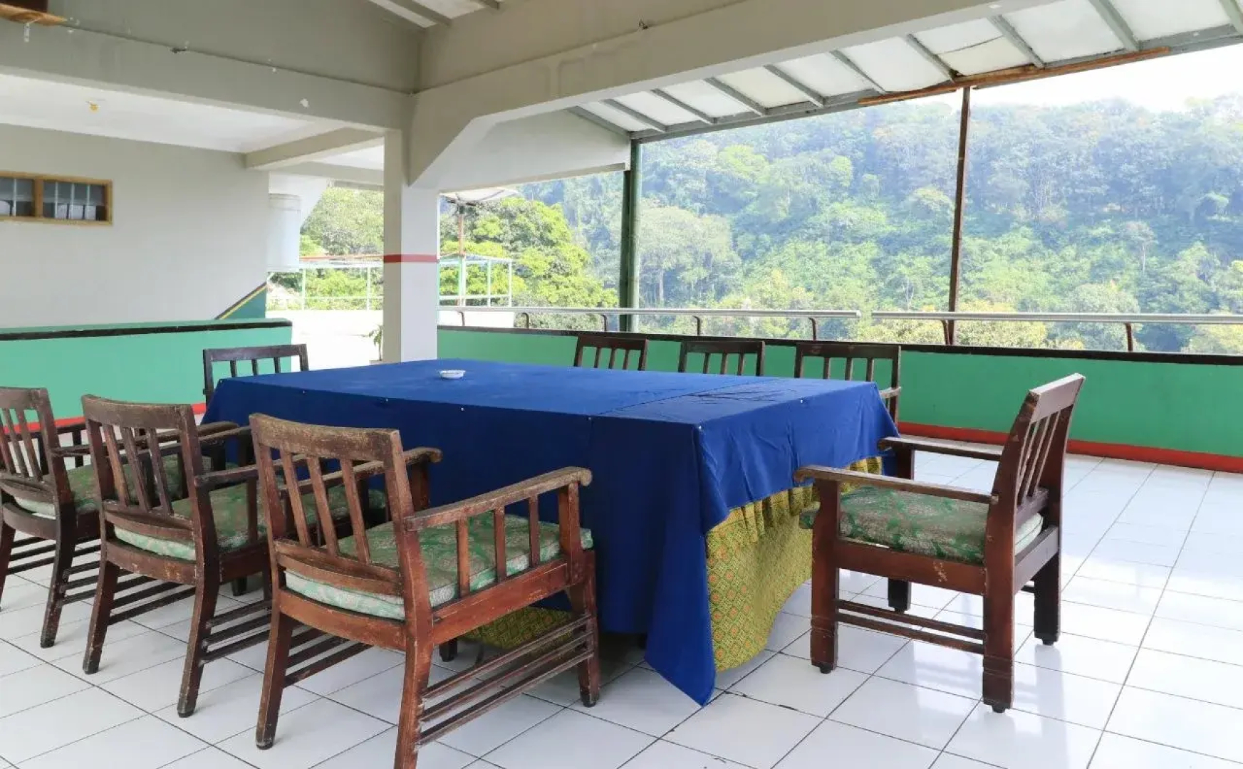 OYO 90132 Lie Mas Hotel