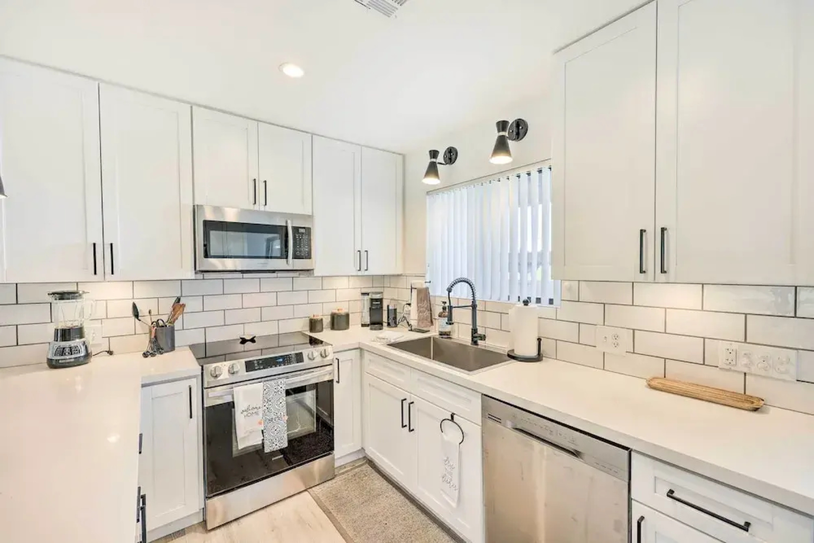 Modern Fountain Hills Townhome w/ Private Patio!