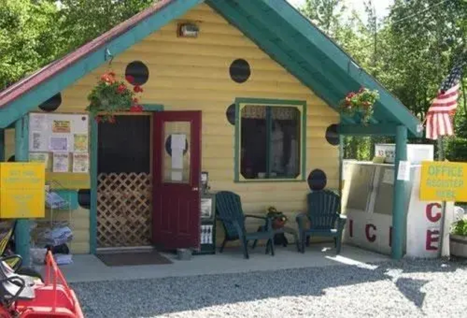 Patten Pond Camping Resort Apartment 1