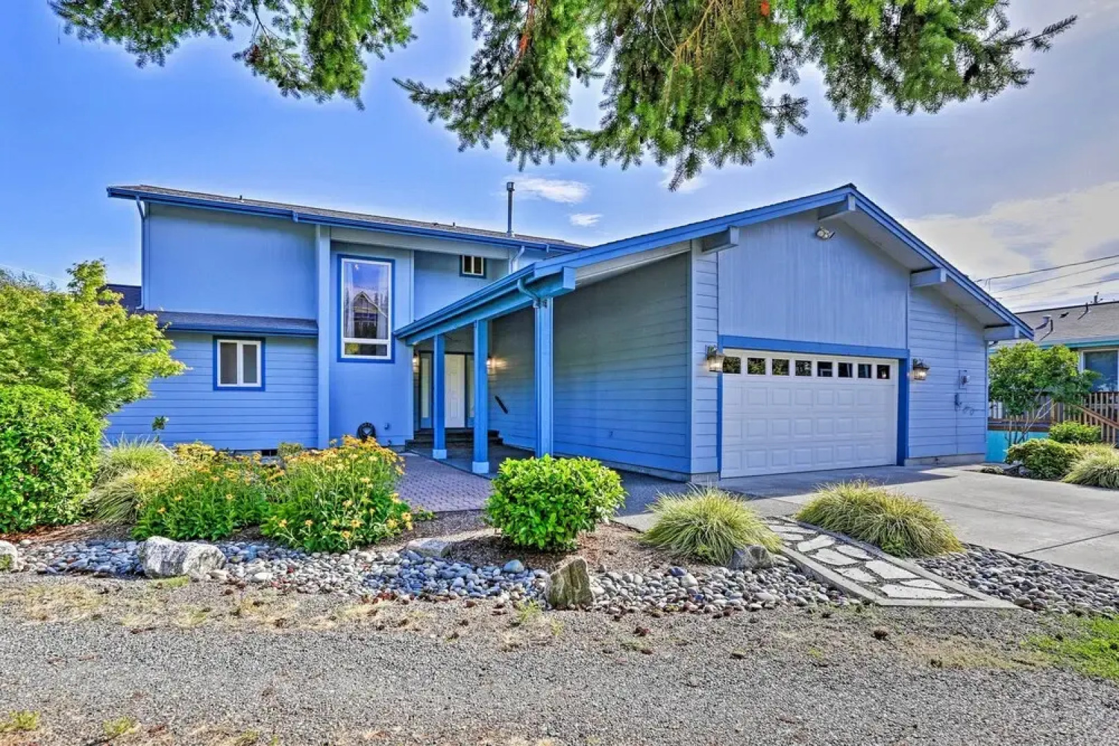 Birch Bay Waterfront Home - Steps to Beach!