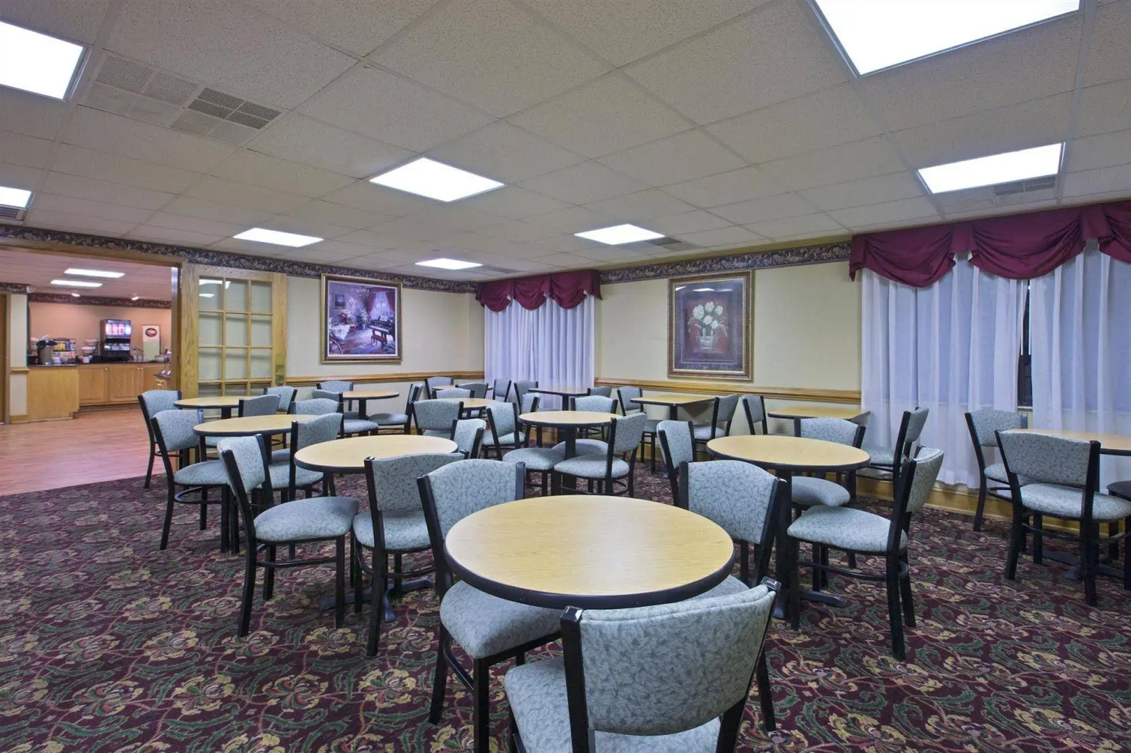 Country Inn & Suites by Radisson, Williamsburg East (Busch Gardens), VA