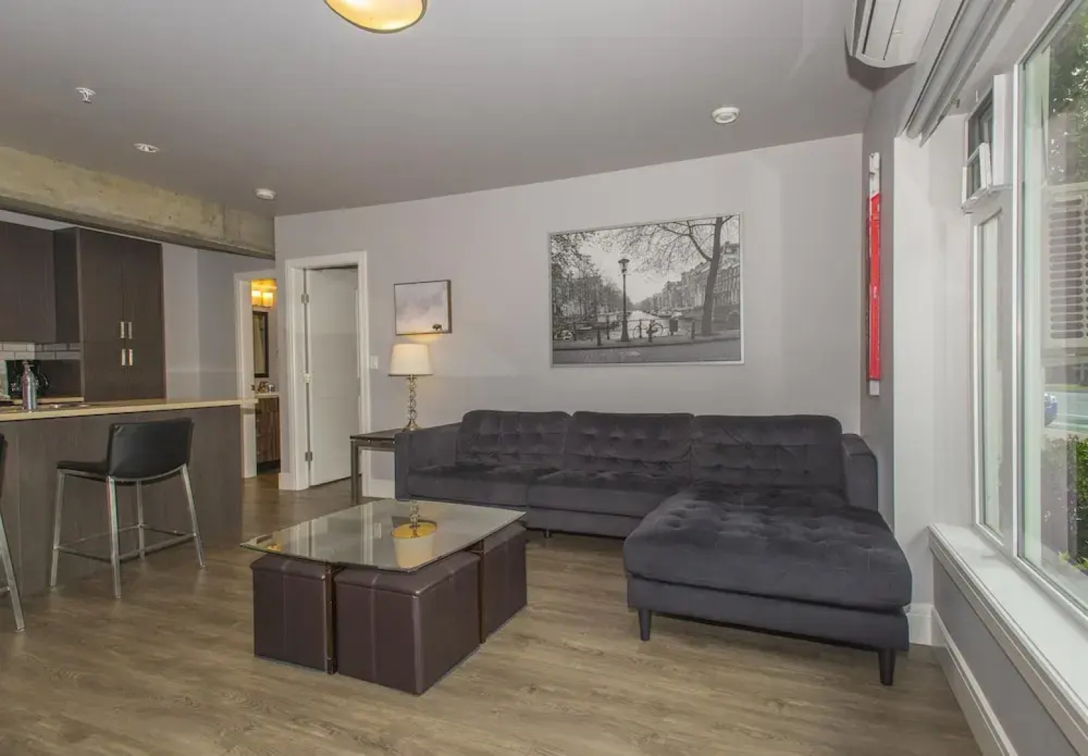 SoLo Suites