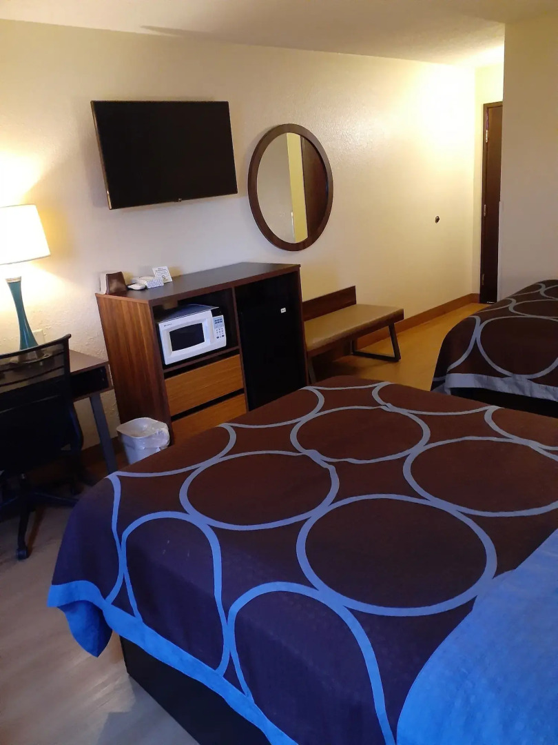 Super 8 by Wyndham Farmville