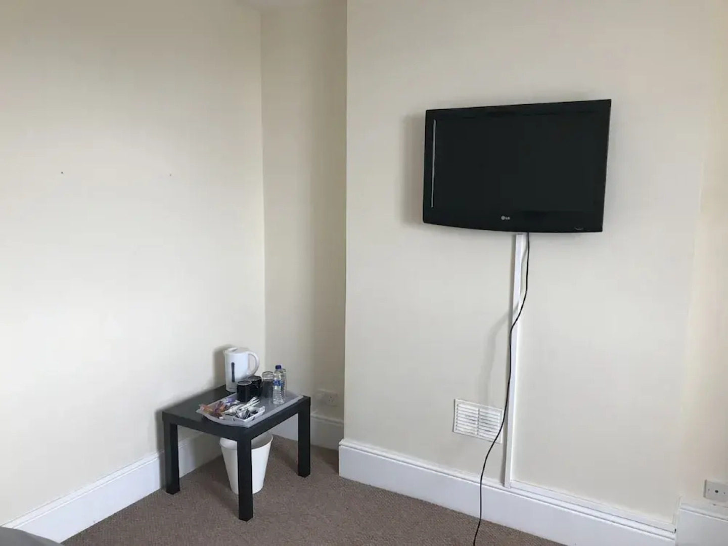 The New Alexandra Hotel