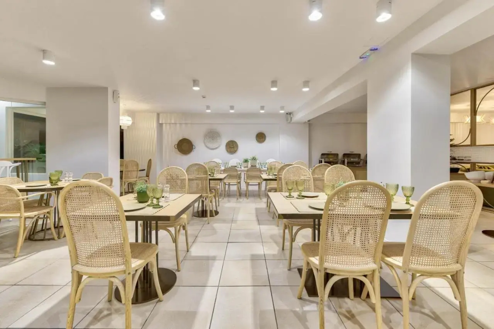 Arkadia Luxury Hotel Apartments