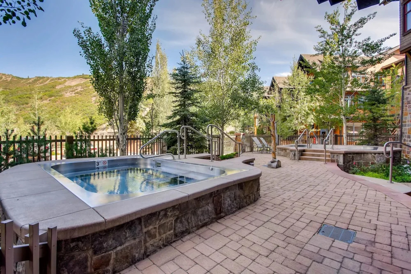 Capitol Peak Lodge by Snowmass Mountain Lodging