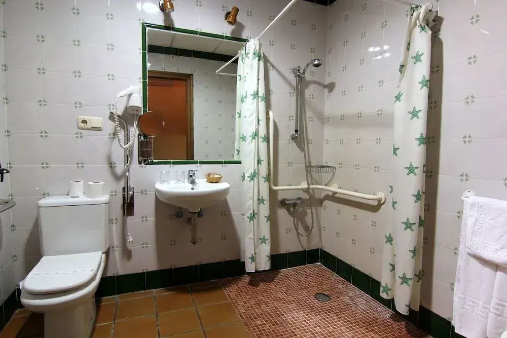 Hotel Rural Hojaranzos