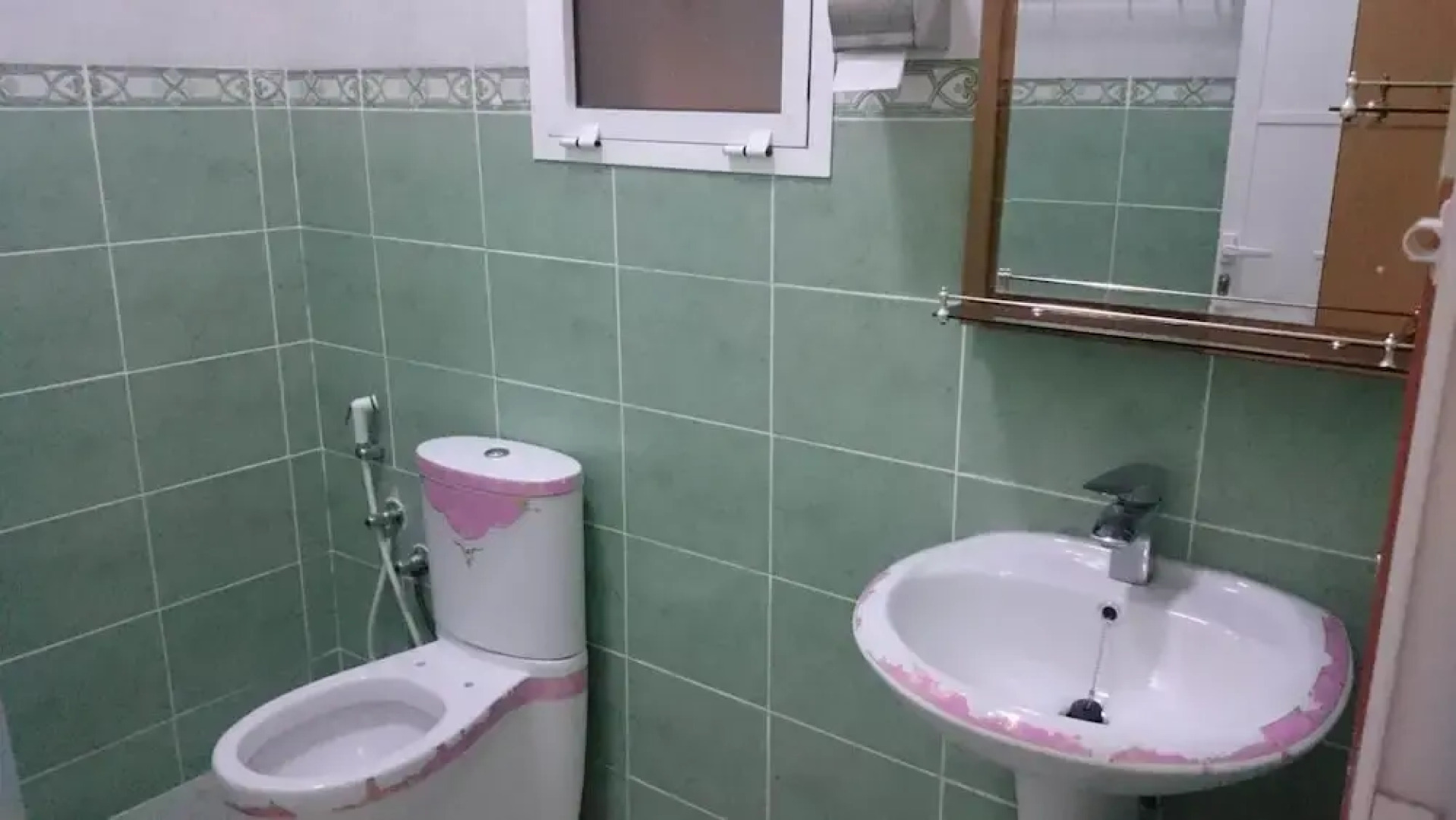 Five Continents Hotel