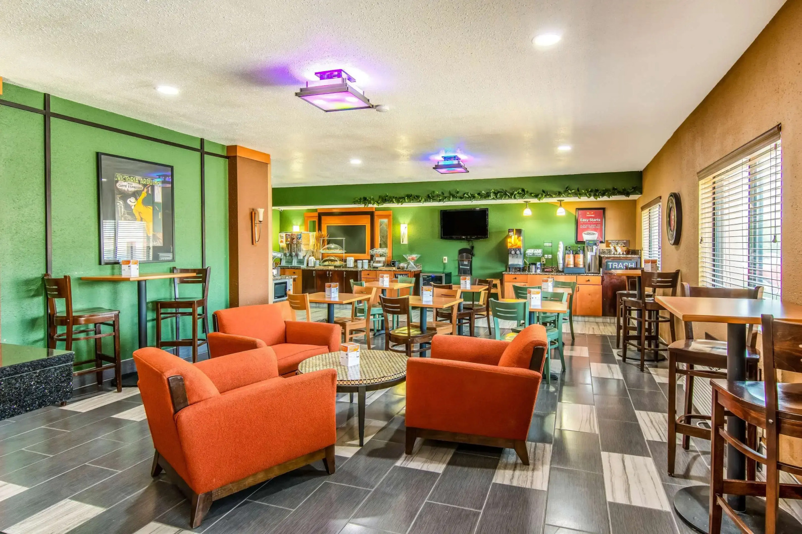 Econo Lodge Topeka at Wanamaker