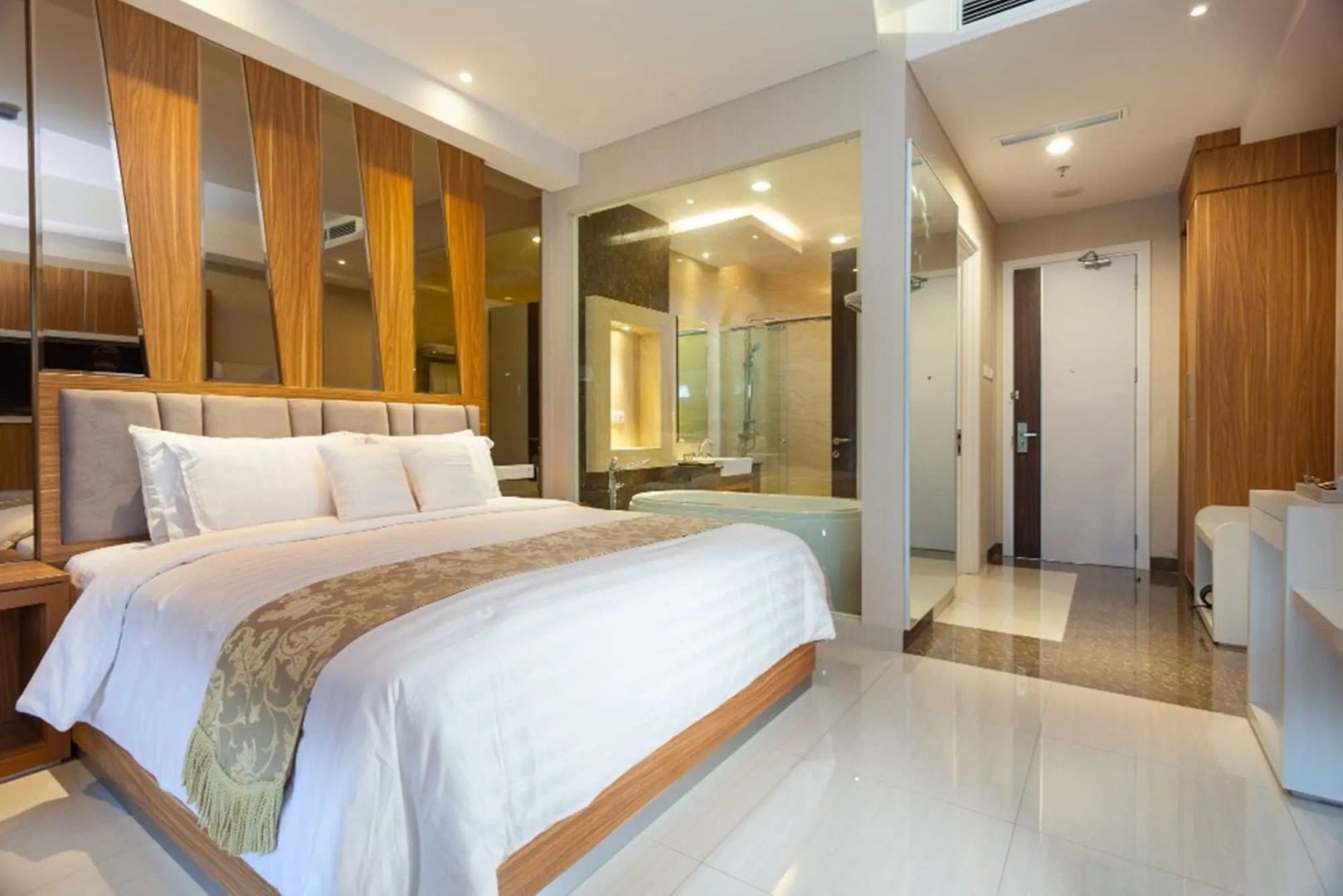 Le Eminence Puncak Hotel Convention & Resort