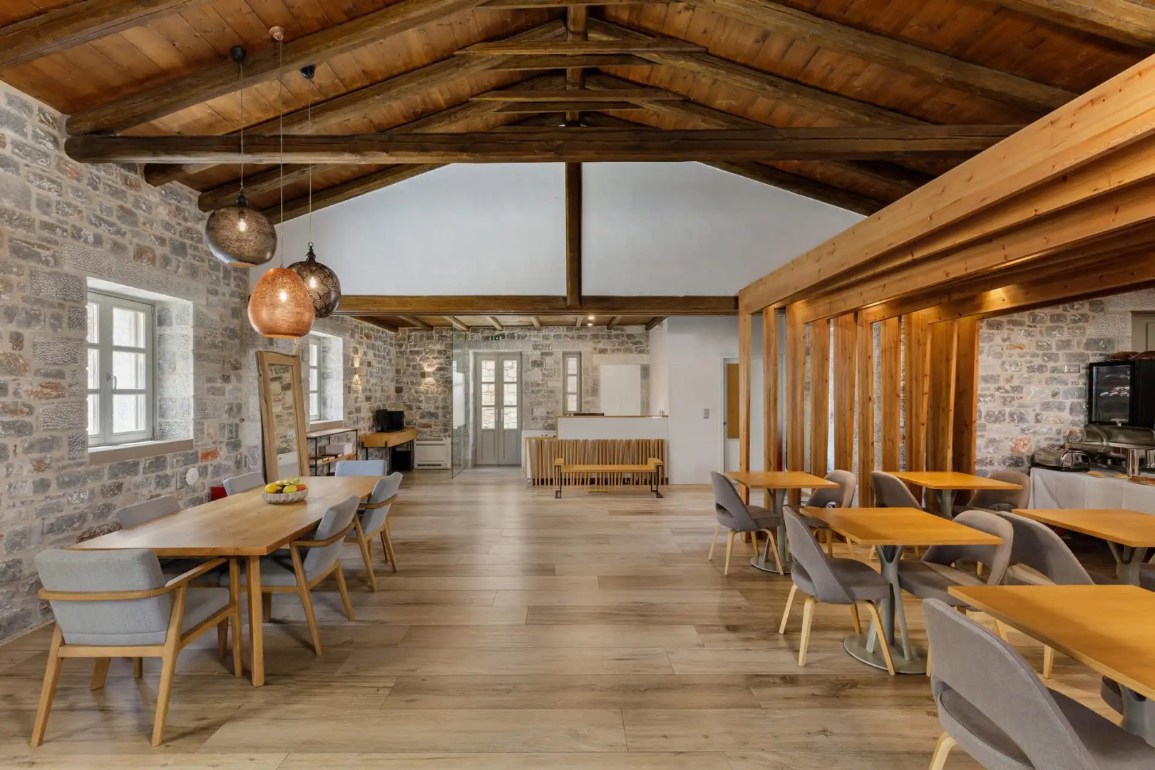 Trapela Limeni Luxury Suites