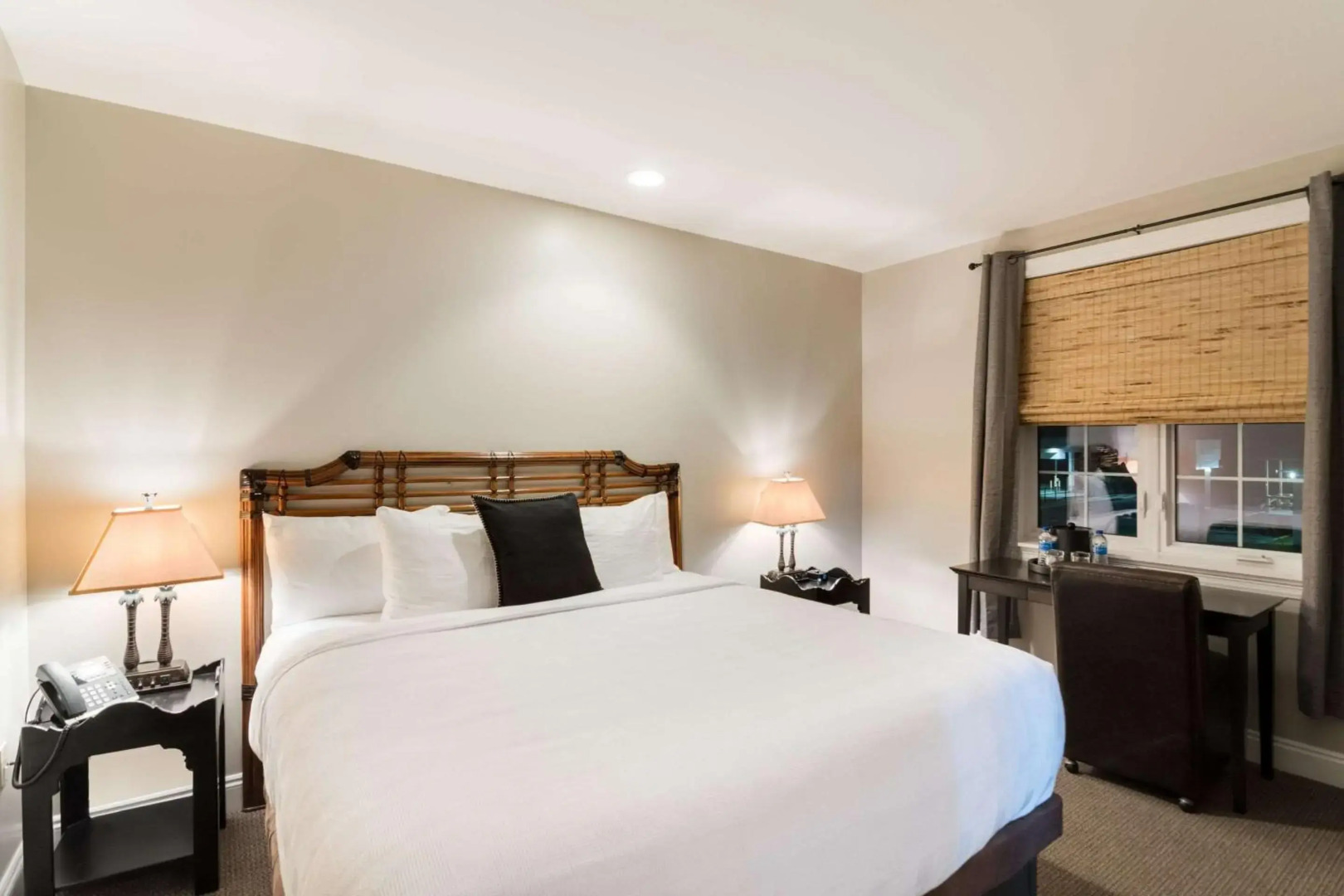 The Port Inn and Cottages, an Ascend Collection Hotel