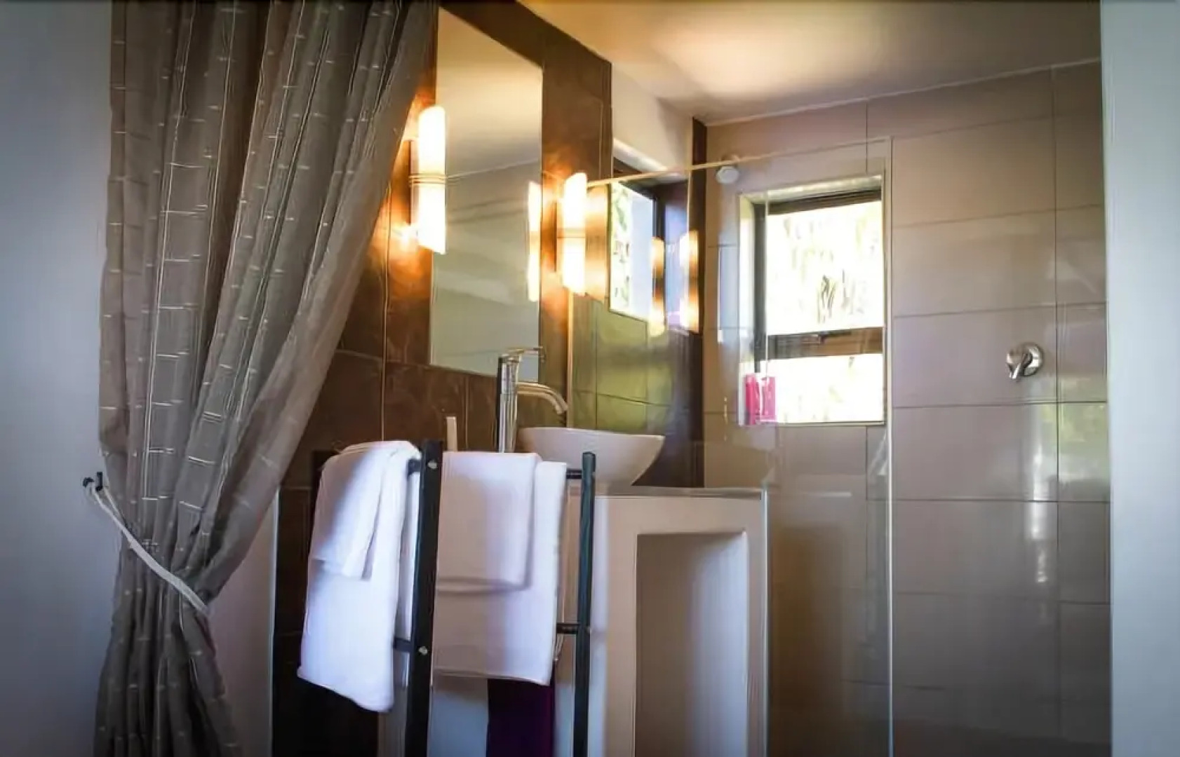 Absolute Bosch Guest House