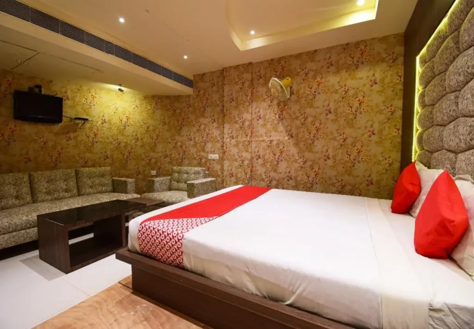 Hotel Downtown By OYO Rooms