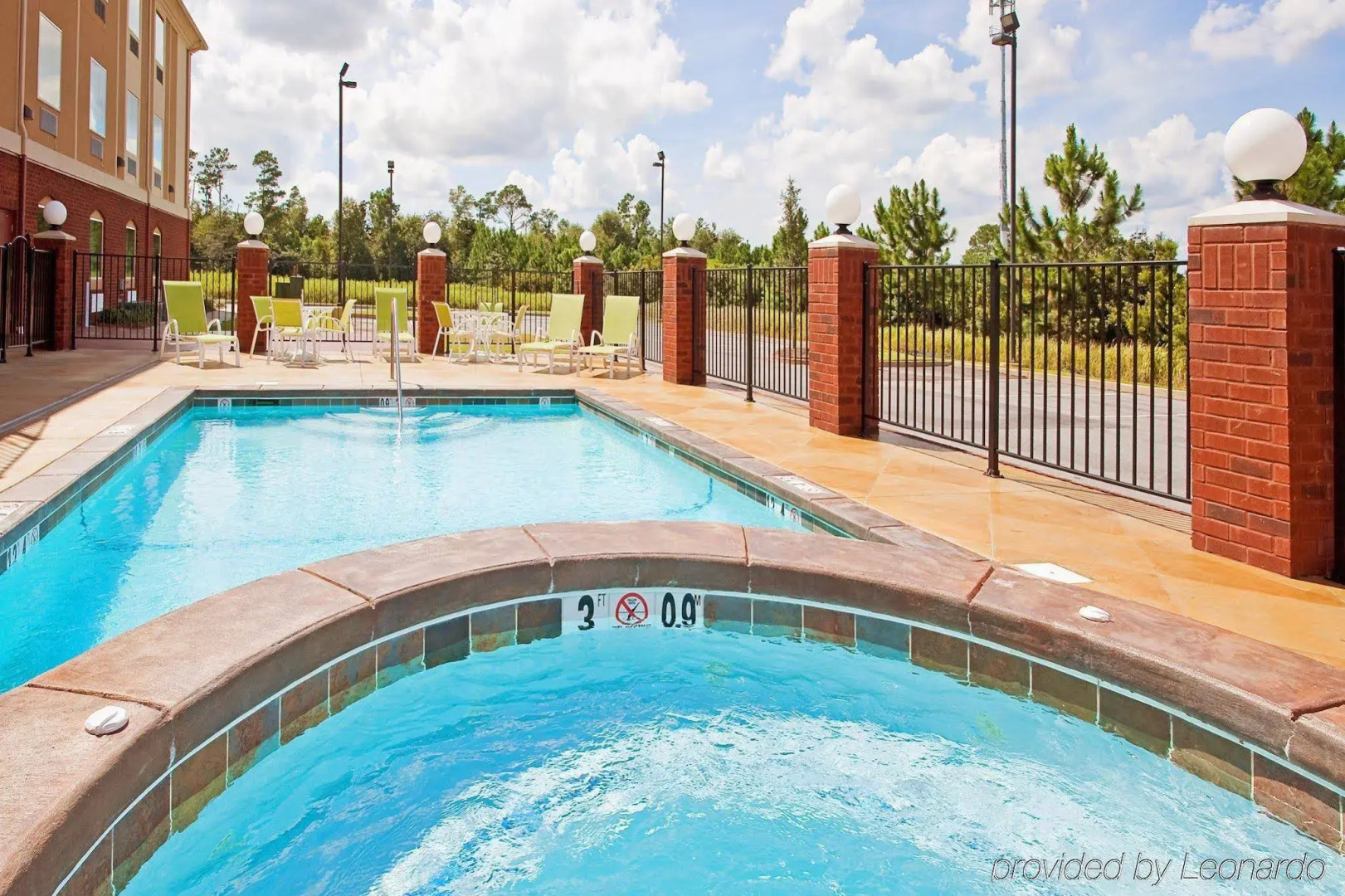 Holiday Inn Express & Suites Foley by IHG