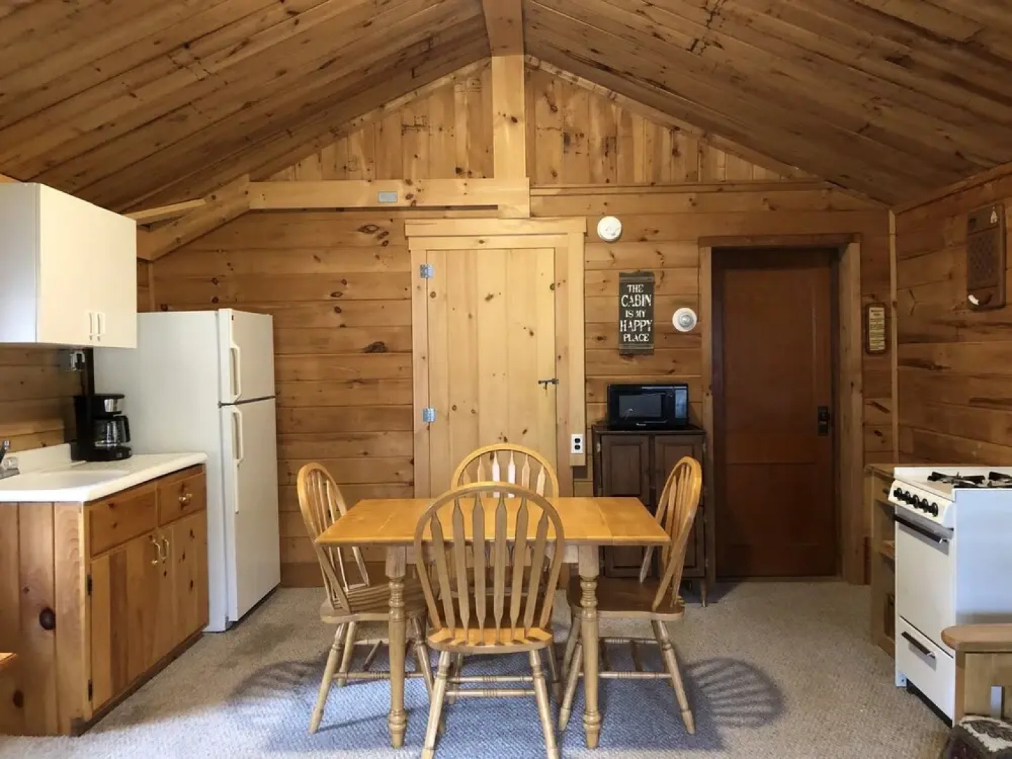 Kennebec Riverside Cabins