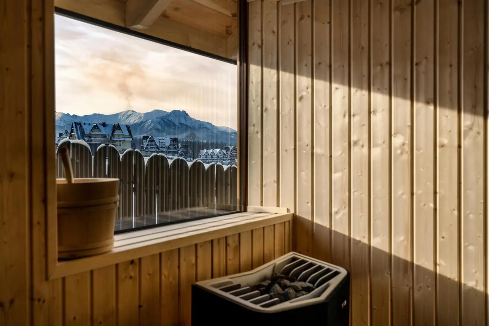 Willa w Ubocy - "Jacuzzi i Sauna w ofercie dodatkowo płatnej"