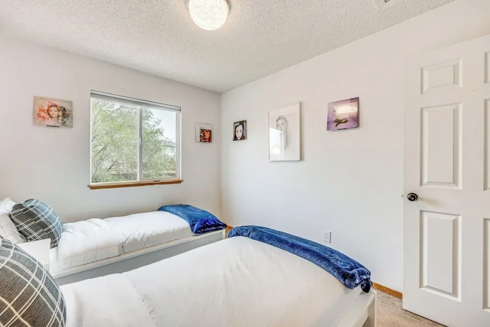 Music-Themed Fountain Home W/ Fireplace & Yard!