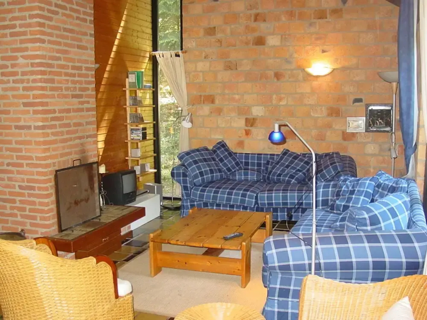 Cozy Holiday Home With Wood Burner in a Green Area