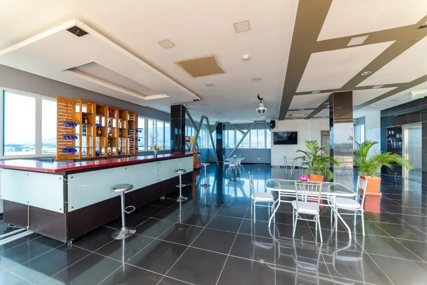 Hotel American Visa Cali