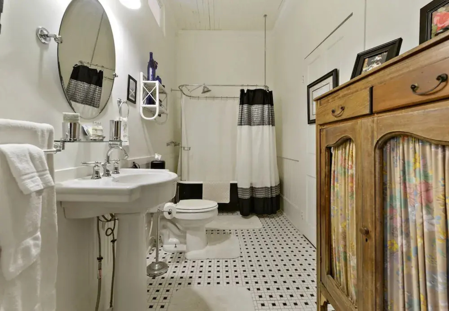 Carroll House Cottages