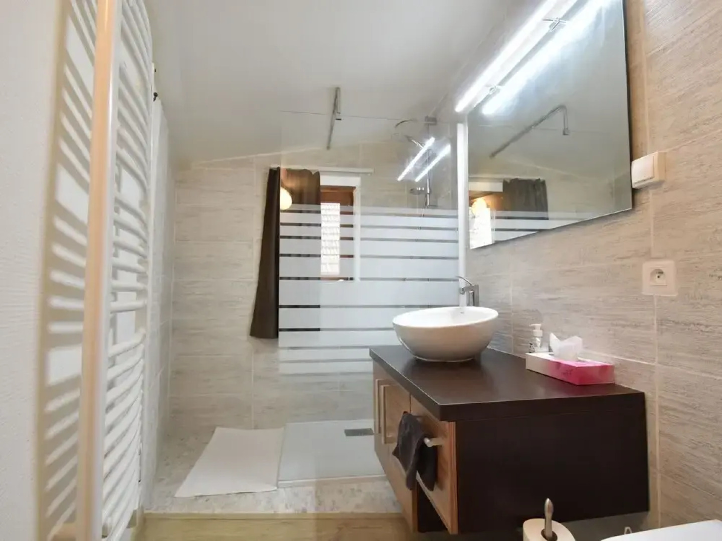 Cozy Holiday Home in Joncy with Valley View