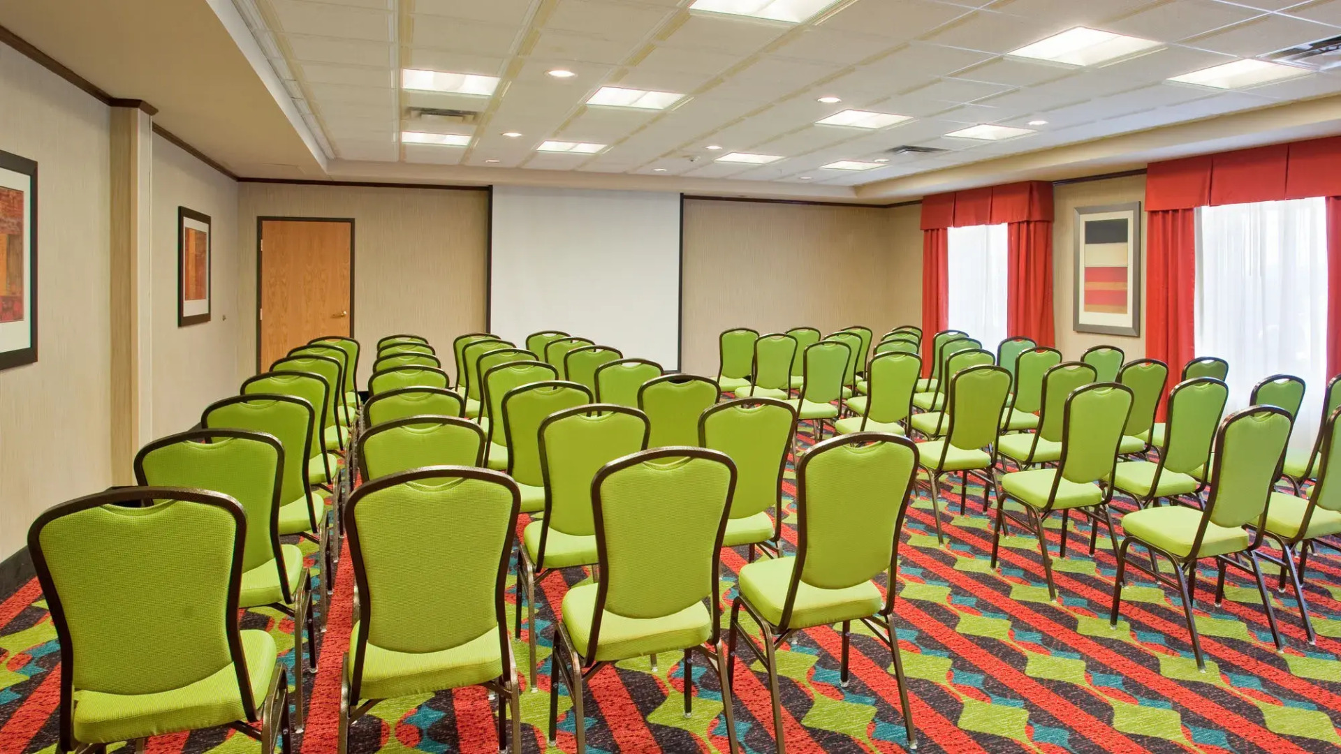 Holiday Inn Express  Kearney by IHG