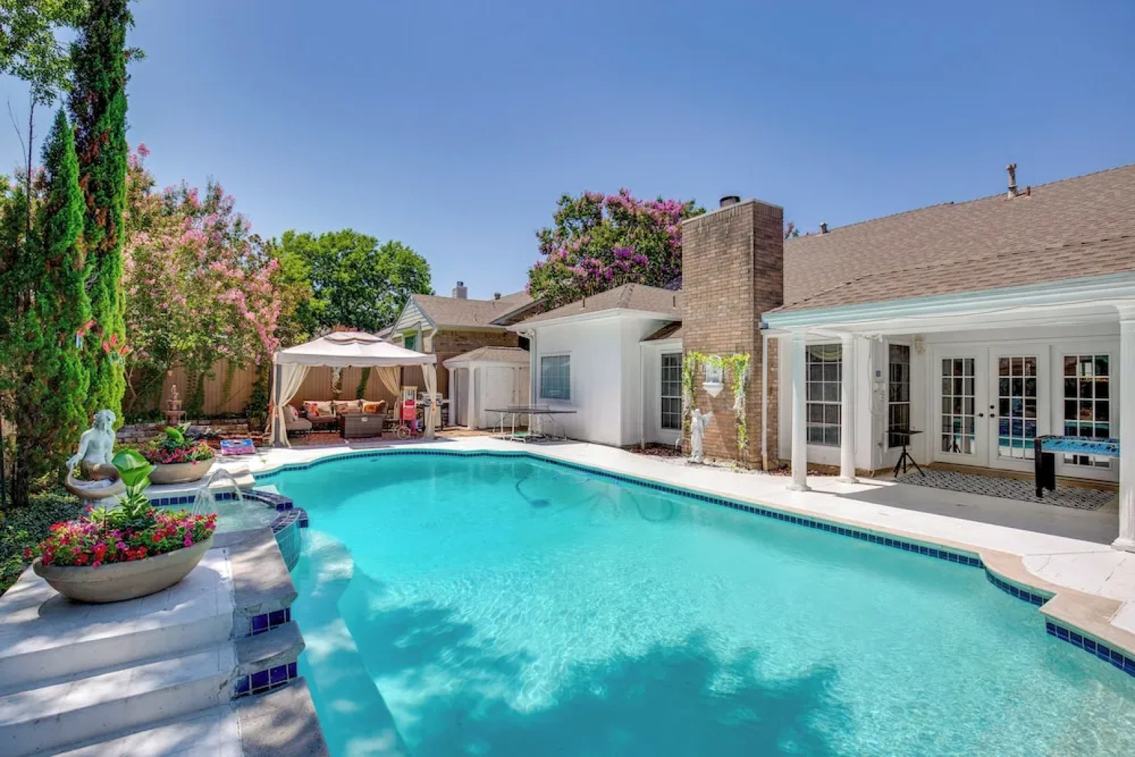 Rowlett Escape w/ Fire Pit & Lake Views