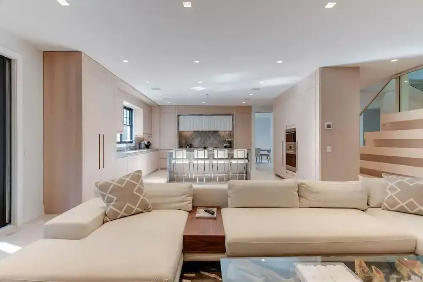 Luxury Villa 7br 7baths With a Private Pool Hamptons