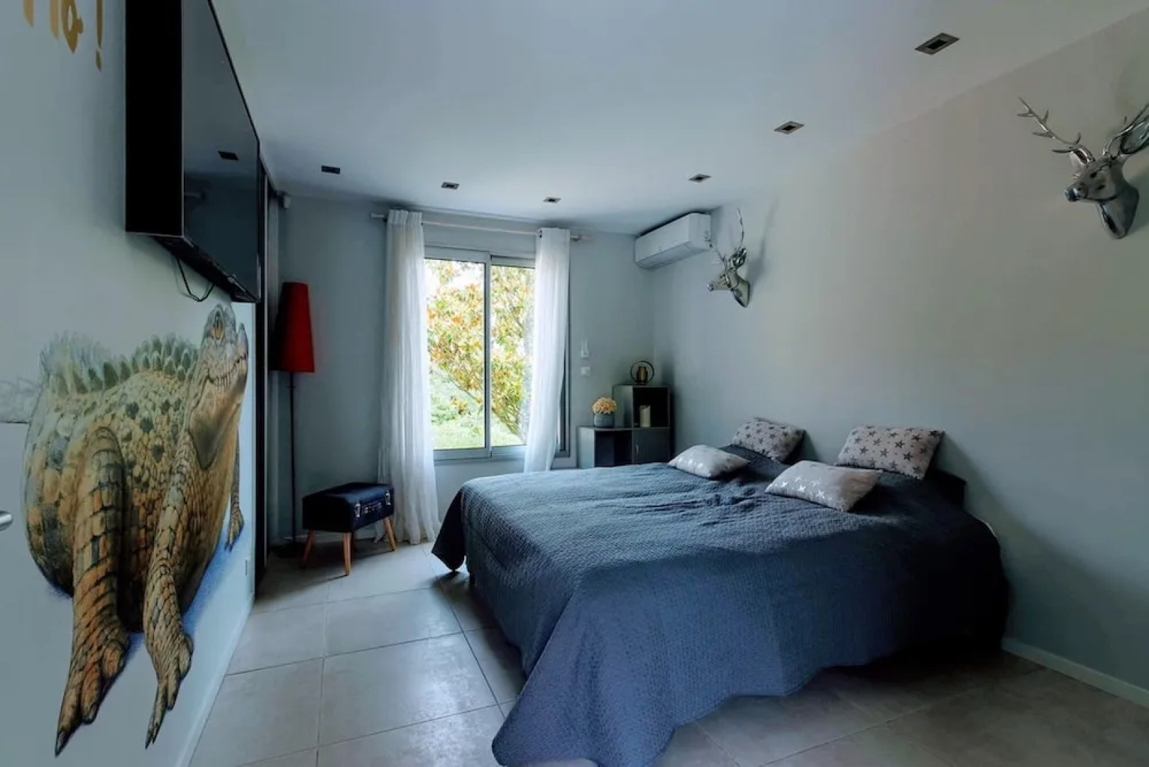 Villa With 5 Bedrooms in Saint Désirat, With Private Pool, Furnished G