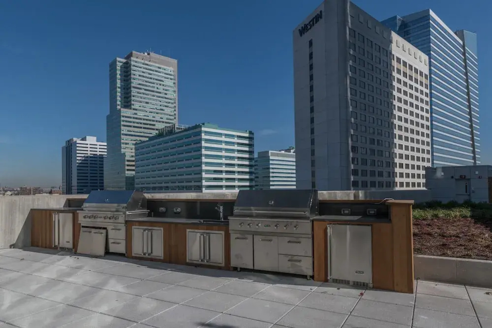 Dream Home Luxury Suites