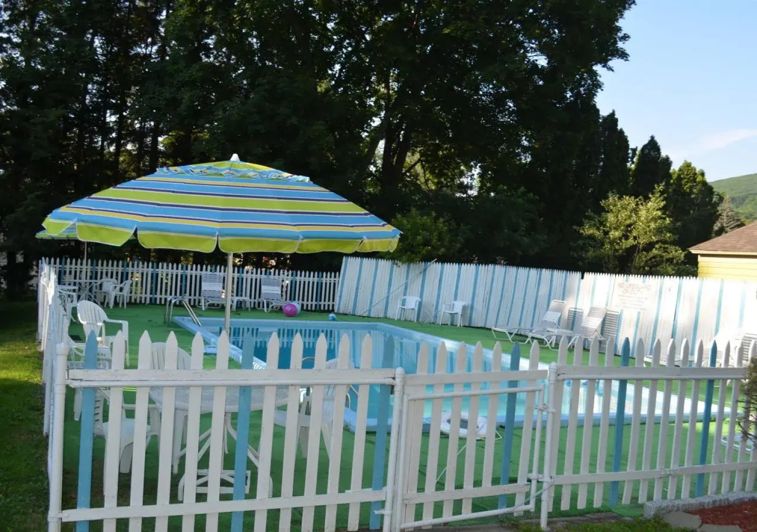 Willows Motel Williamstown