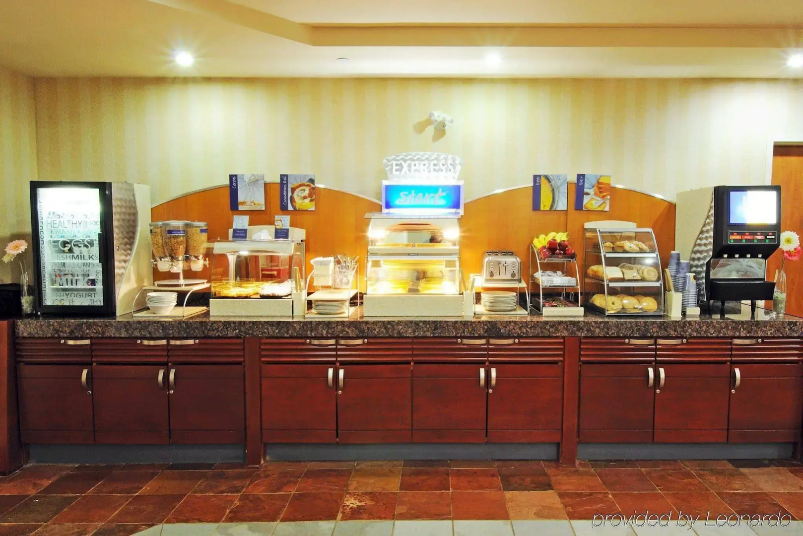 Holiday Inn Express & Suites Brampton by IHG