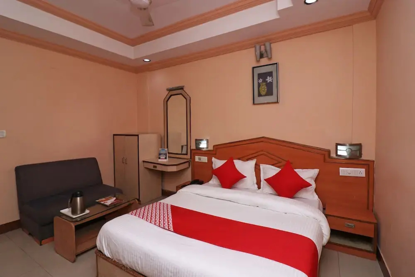 OYO 31010 Konark Regency