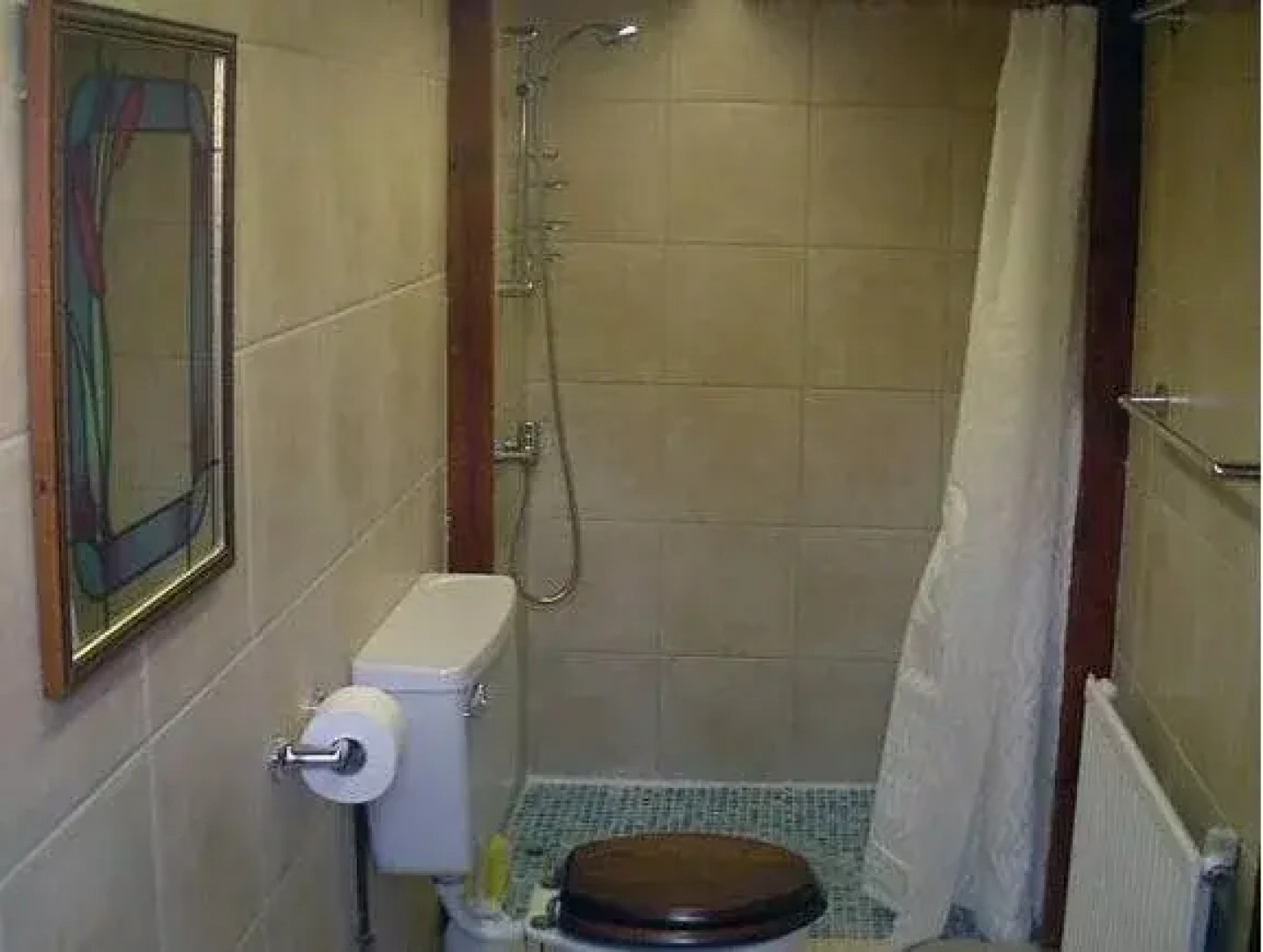 Horseshoe Pass Holiday Lets