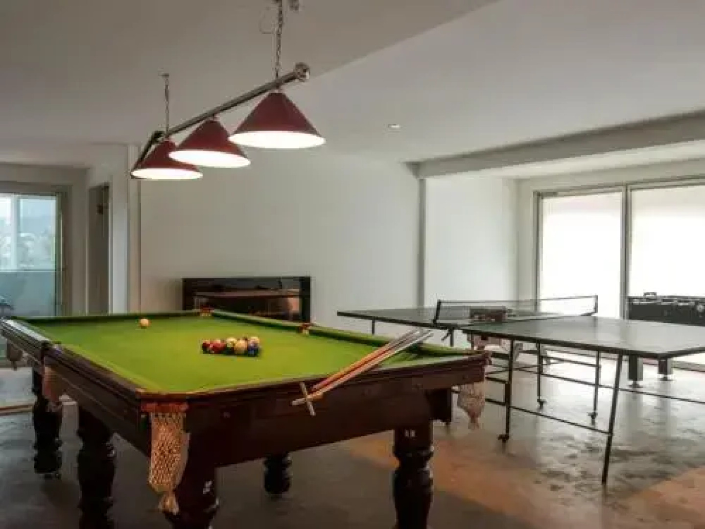 TASMAN DRIVE Gerringong 4pm check out Sundays