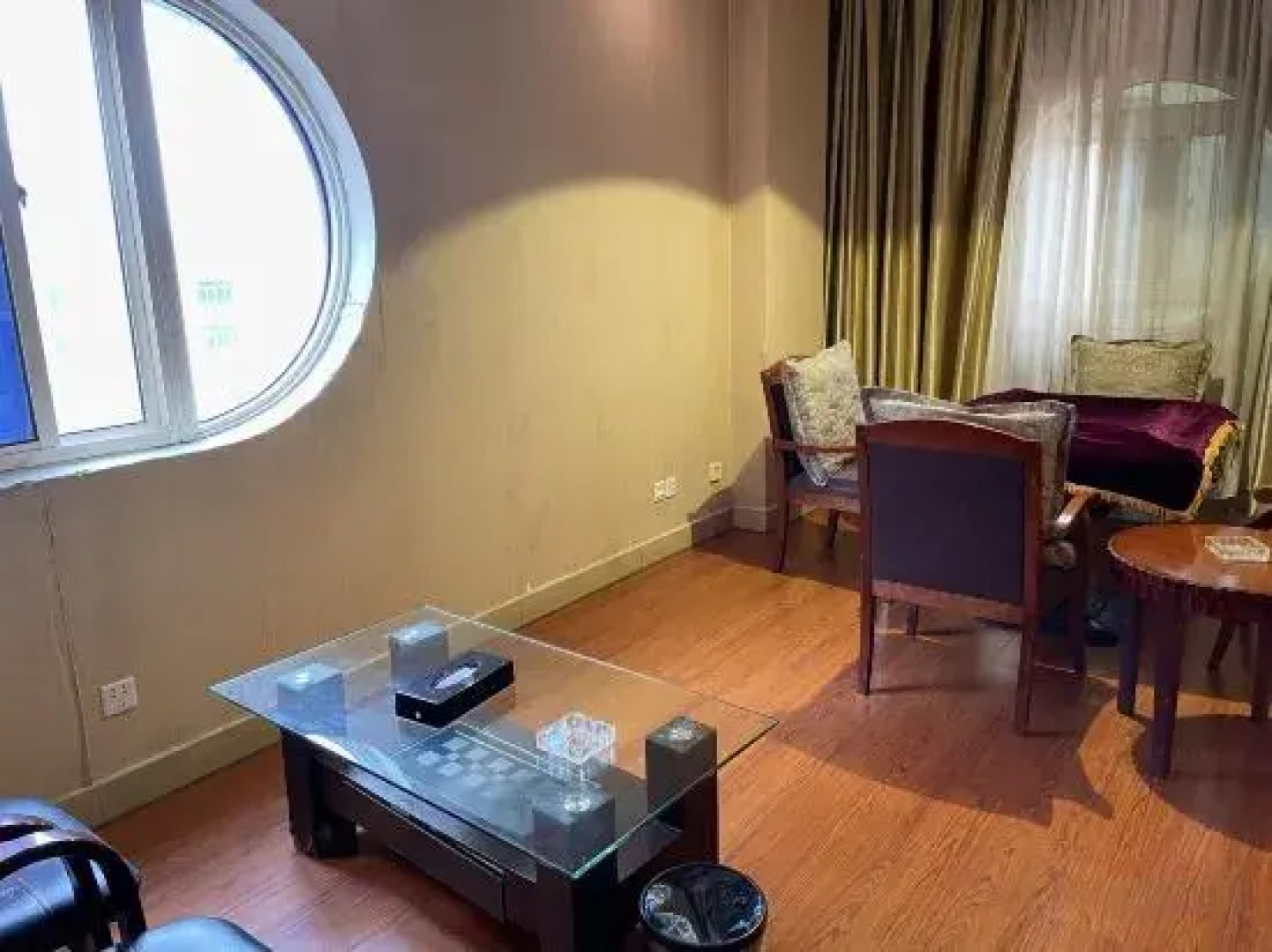 Yijing Business Hotel