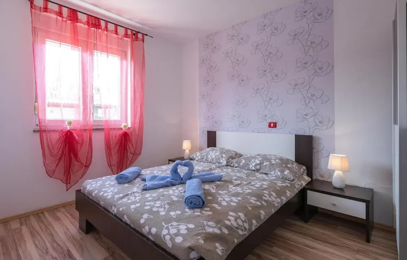 Amazing Home in Pula with Hot Tub, WiFi & 4 Bedrooms