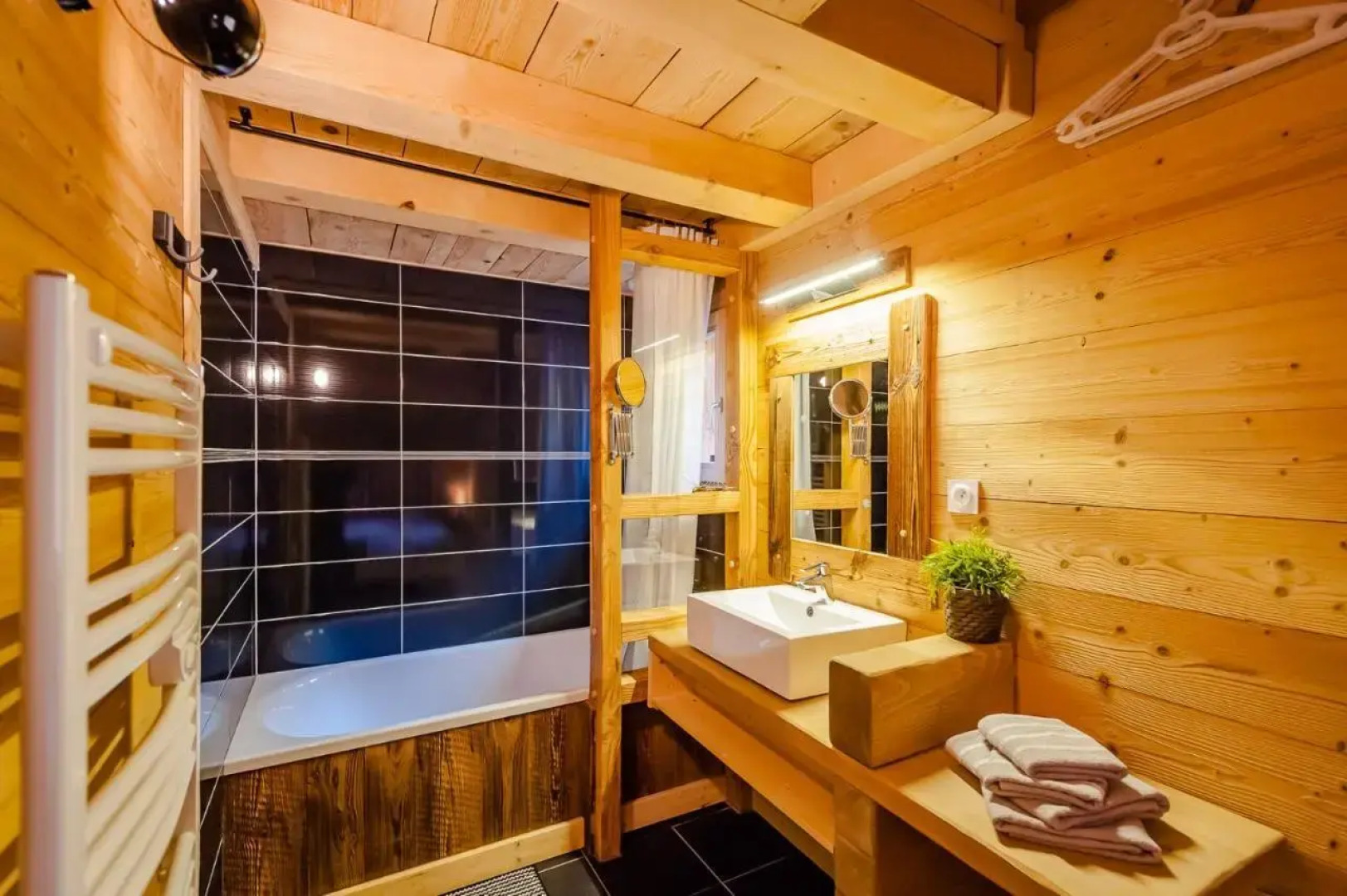 Chalet ''la grange à Henry'' jusqu'à 9 personnes