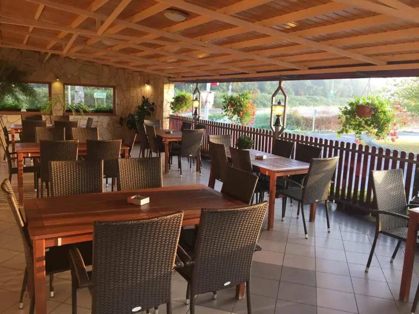 Patyi Étterem és Hotel