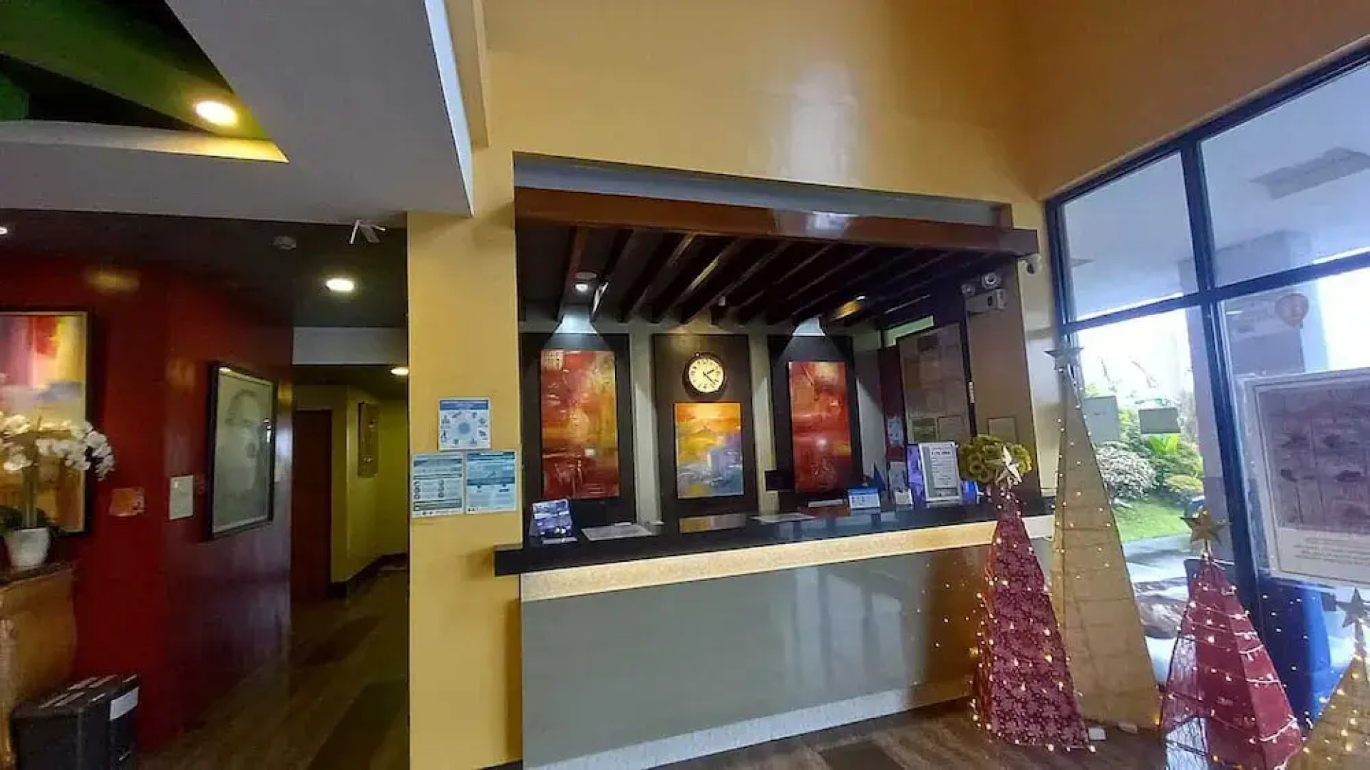 OYO 1037 Lendes Tourist Inn Main