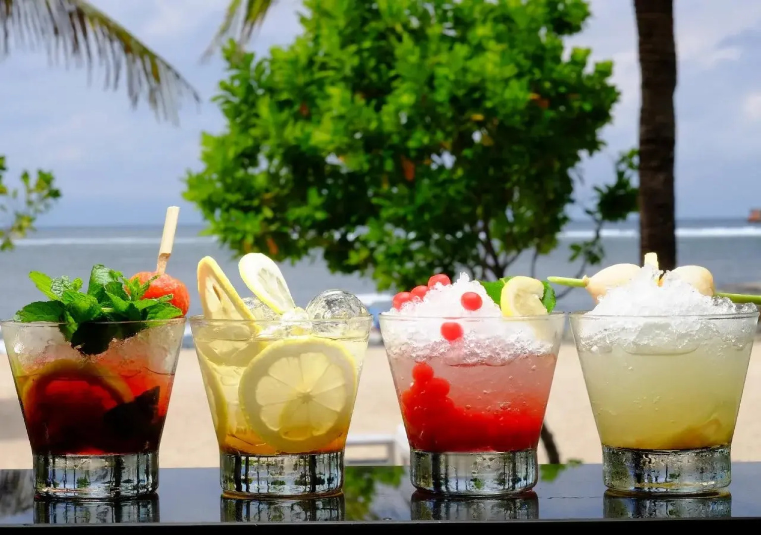 Отель The Royal Santrian