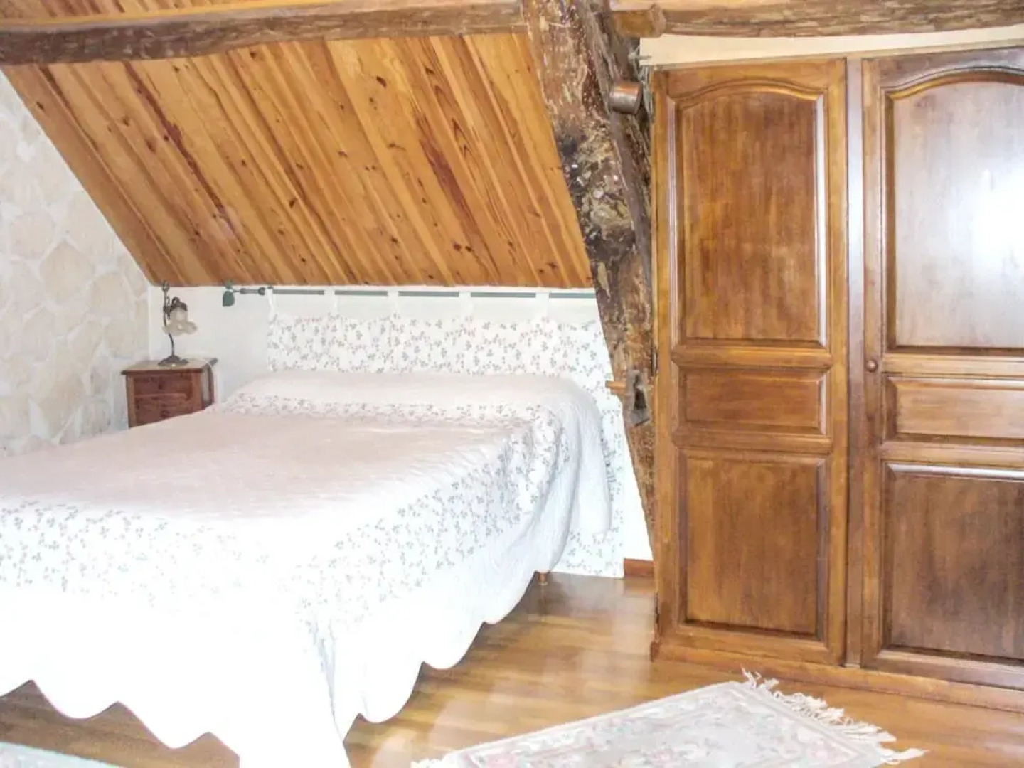 House With 2 Bedrooms in Villeuneuve sur Yonne, With Wonderful Mountai